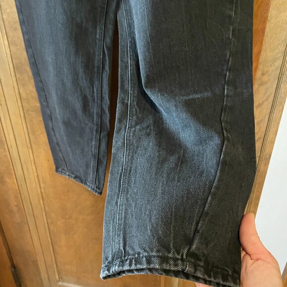 FIRM. NWT Old Navy Dark Wash Denim Jeans Extra High-Rise Balloon. Size 8 Women's - Picture 2 of 15